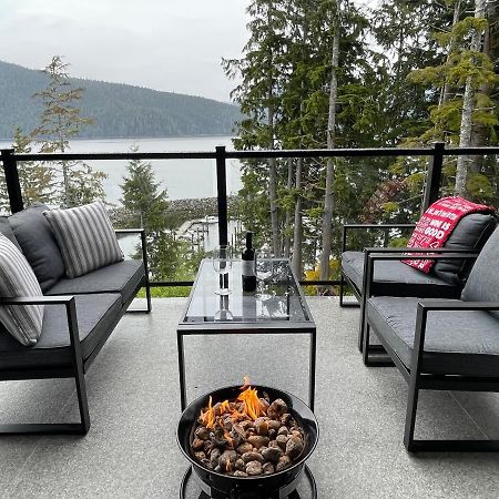 Вилла Port Renfrew Oceanfront Retreat Экстерьер фото